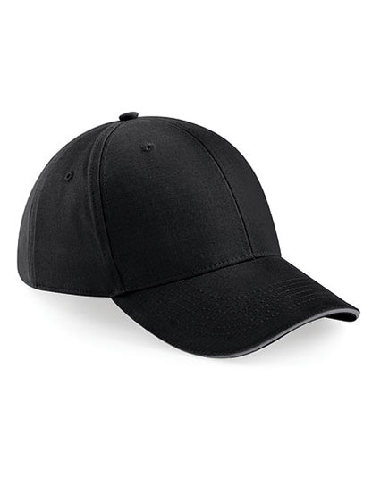 Low Profile Cap mit Kontrastfarben