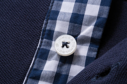 Button-Down Polo mit Modischem Einsatz