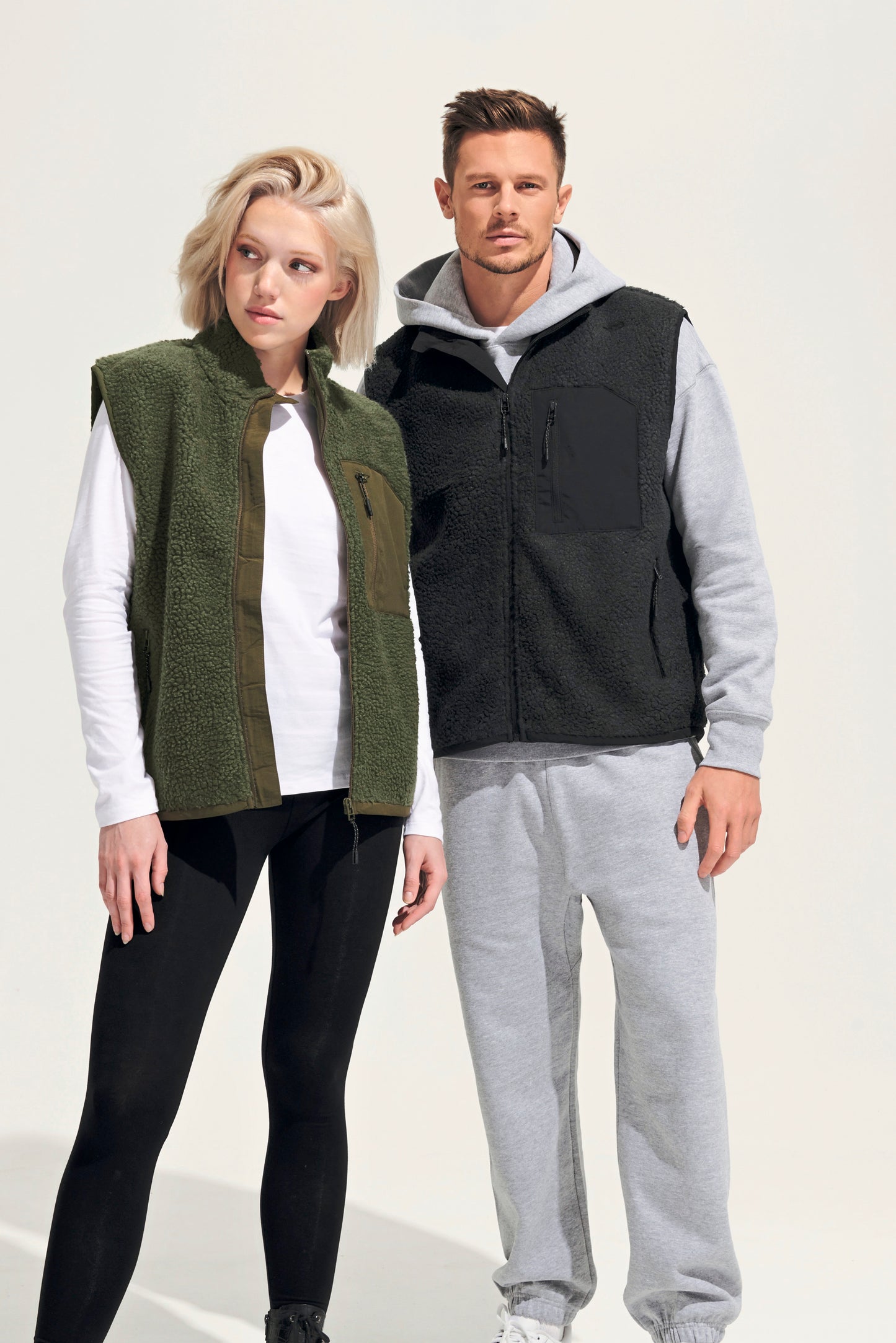 Modischer Bodywarmer mit Sherpa-Fleece